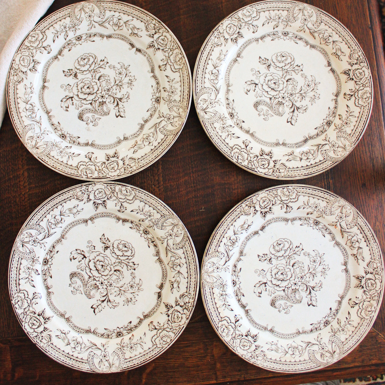 Brown Transfer Plates in Java Pattern | English mid 19c