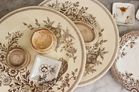 19c Aesthetic Movement Dinner Plate
