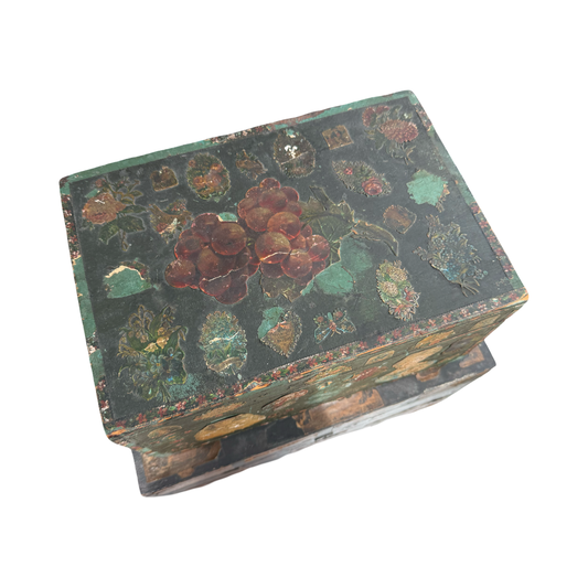 19 c folk art decoupage box