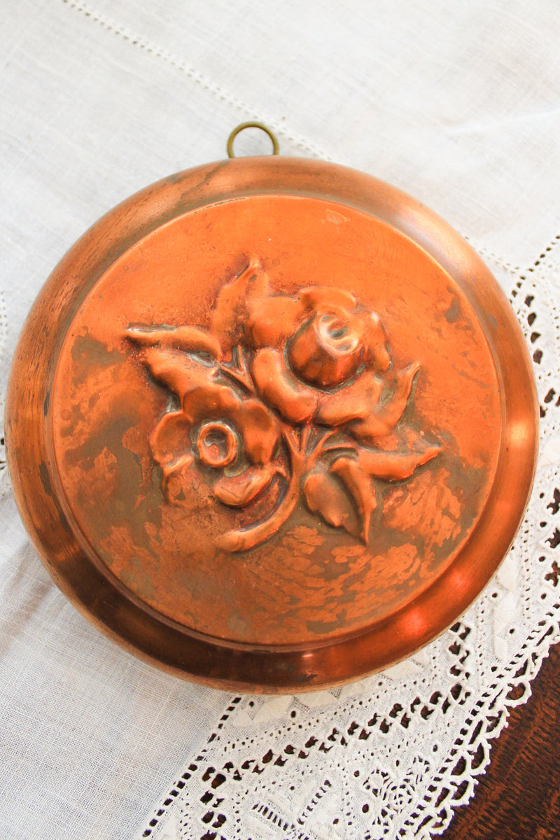 Antique Copper Floral Wall Mold