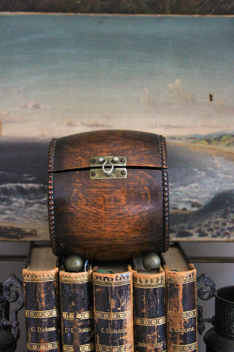 Victorian Barrel Caddy