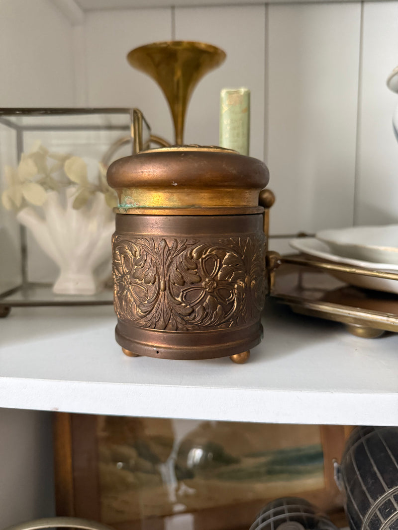 Parisian Powder Music Box